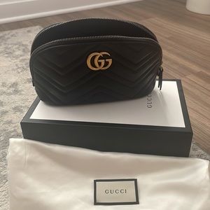 Gucci Marmont cosmetic case/clutch